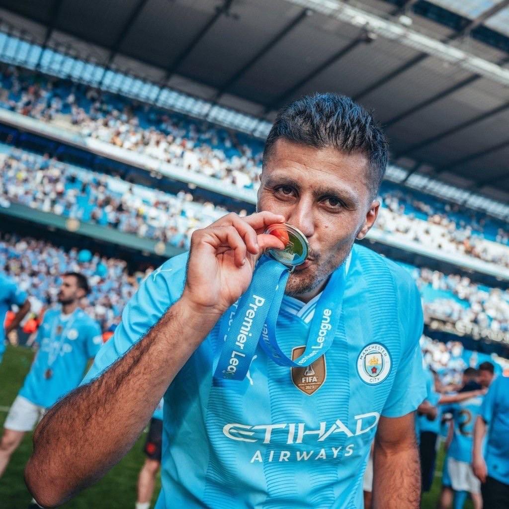 Góc Nhìn HI88: Sky Đức: Man City đòi 75 triệu euro cho Rodri, Real Madrid sẵn sàng t