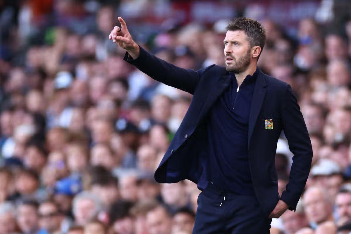 Góc Nhìn HI88: Manchester Evening News: Carrick tạm thời chưa lo bị sa thải, vụ Man