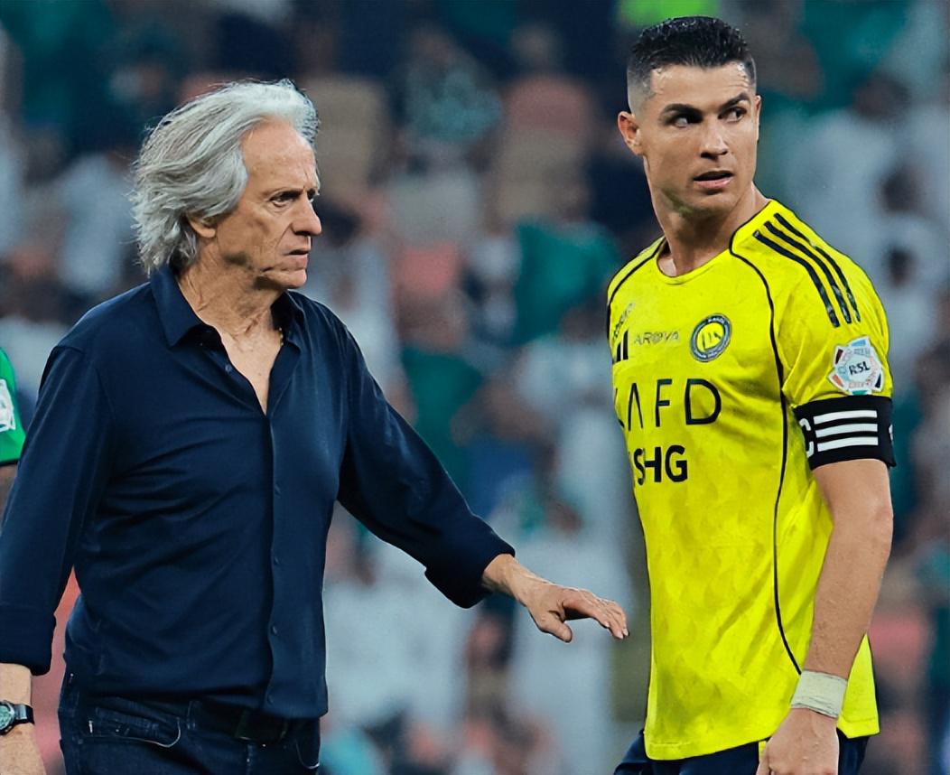 Góc Nhìn HI88: Ngượng! Thông cáo của Ronaldo đã đăng 17 giờ, 0 đồng đội Bồ